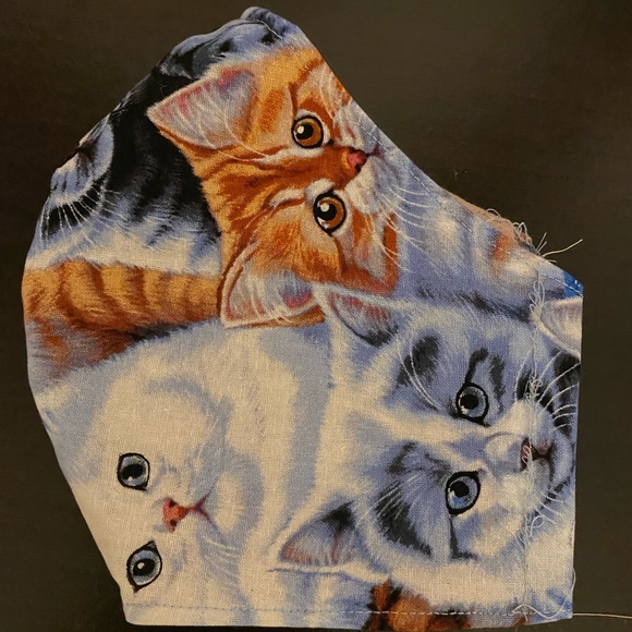 Mask with filter pockets! - Picture 9 of 16